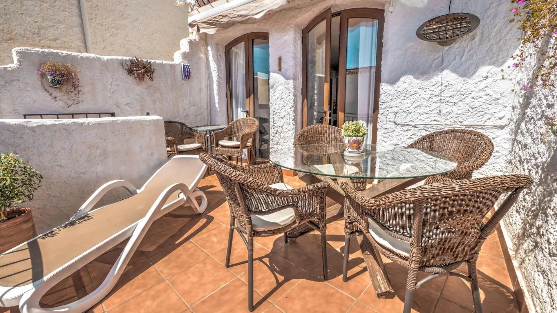 Townhouse In Capistrano Village With 2 Pool Areas Nerja