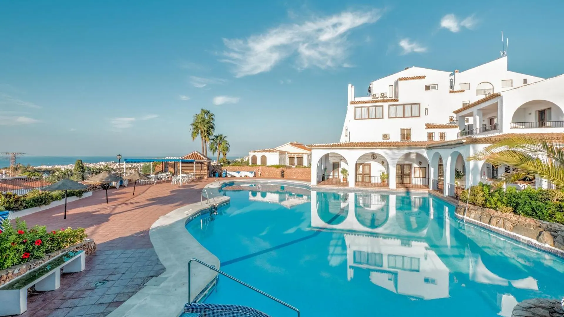Holiday home Townhouse In Capistrano Village With 2 Pool Areas Nerja